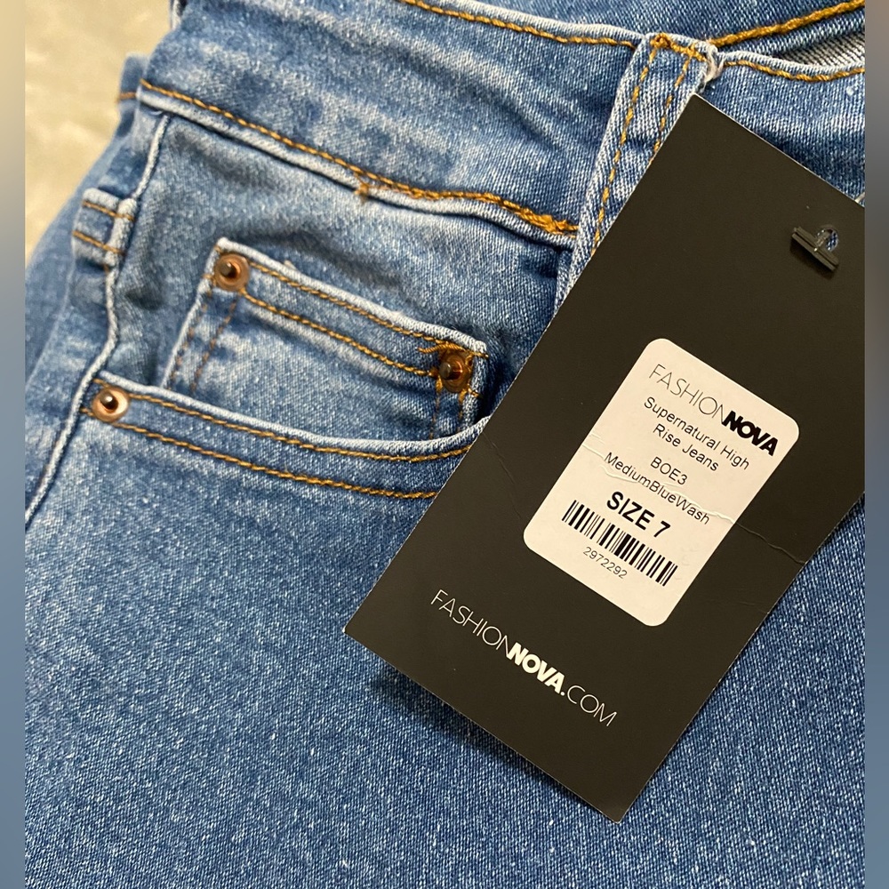 Skinny jeans- (SIZE 7)